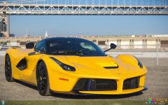 LaFerrari跑車Win7主題