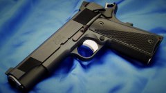 M1911手槍高清壁紙