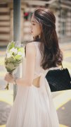 清純美女高清手機(jī)壁紙