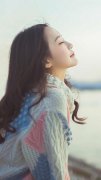 清純氧氣美女清新寫(xiě)真手機(jī)壁紙