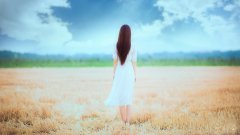 長(zhǎng)裙美女田園高清唯美意境高清壁紙