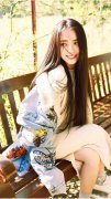 美女郭碧婷暖調(diào)戶外寫真壁紙
