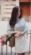氣質(zhì)韓國美女街拍寫真手機壁紙