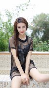 蕾絲內衣長腿美女手機壁紙